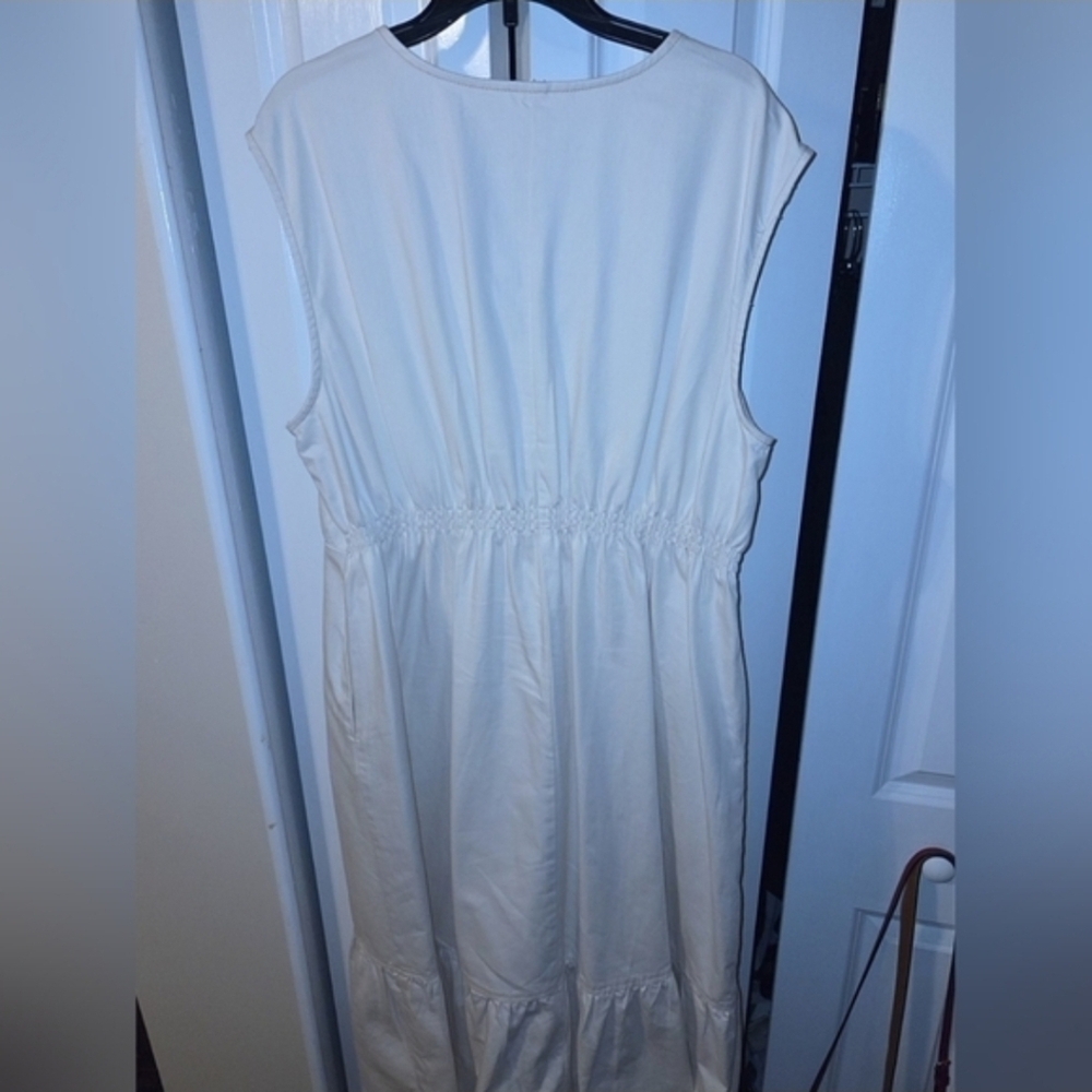 Time and Tru Cream Sleeveless Midi Dress - Picture 4 of 5
